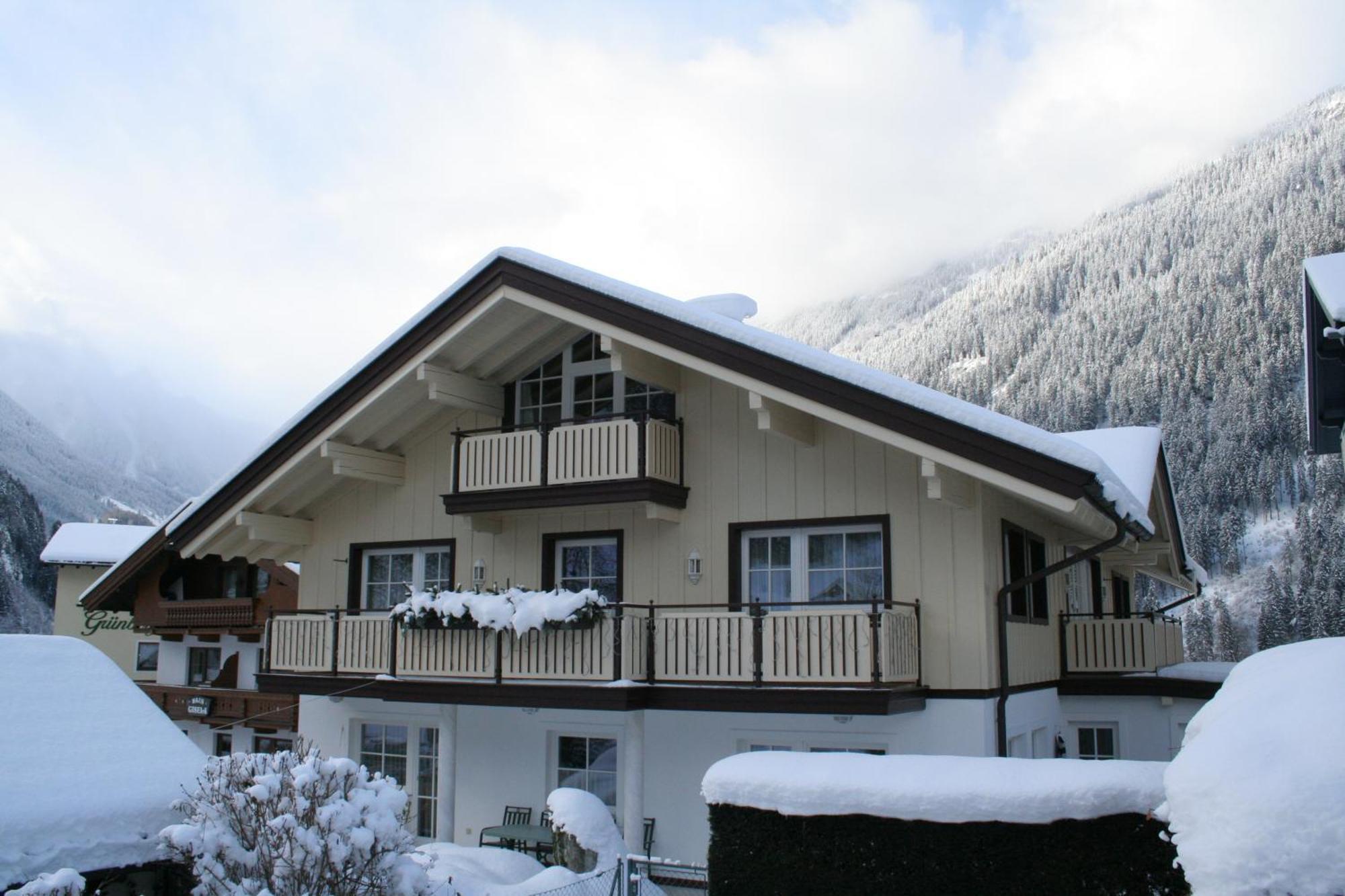 Domizil Zillertal Apartment Mayrhofen Exterior foto